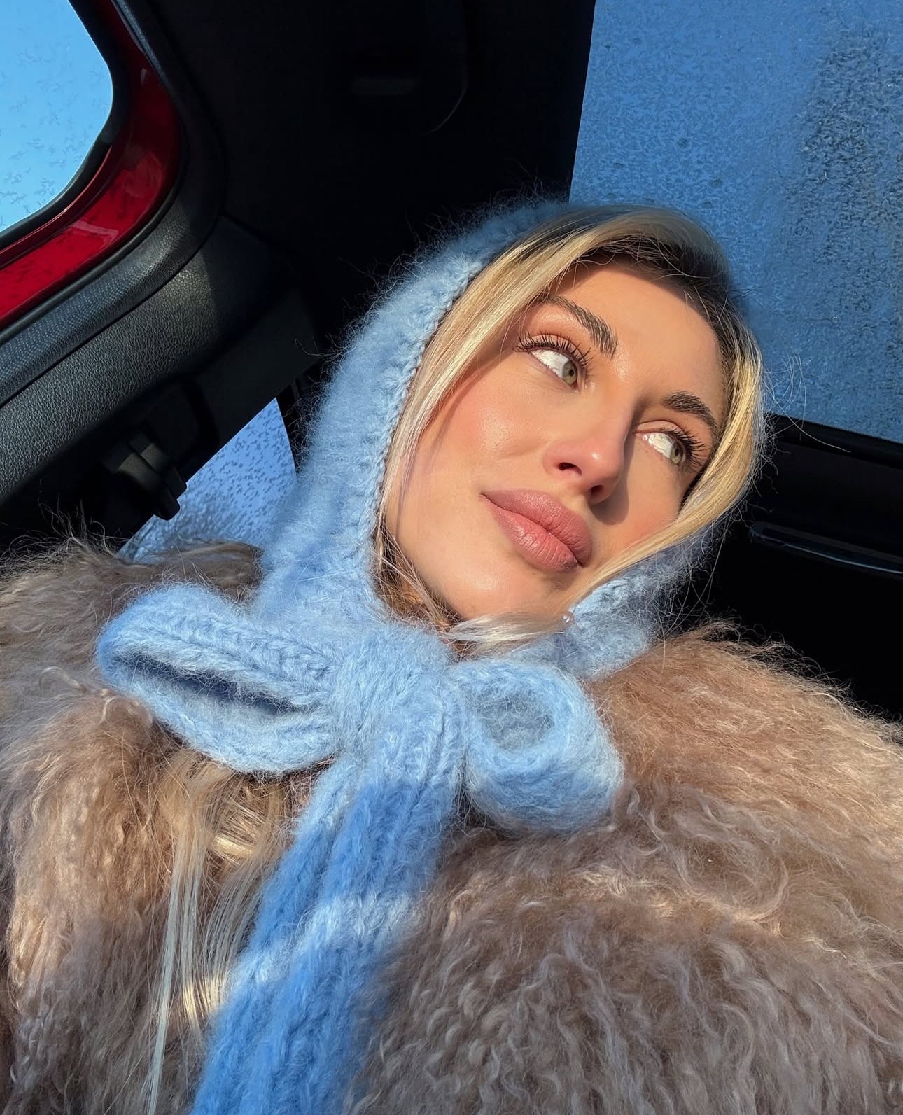 Bow Tie Bonnet