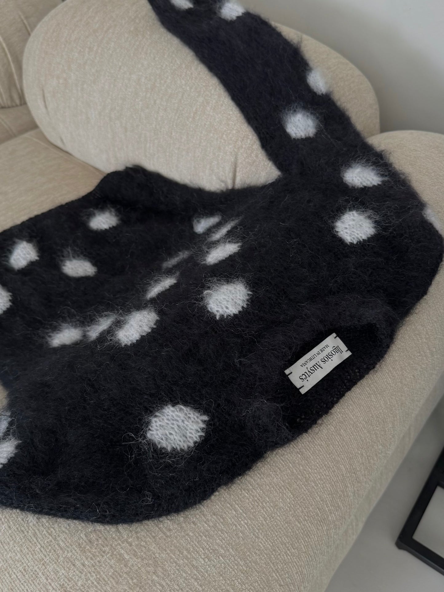 Polka dots black sweater