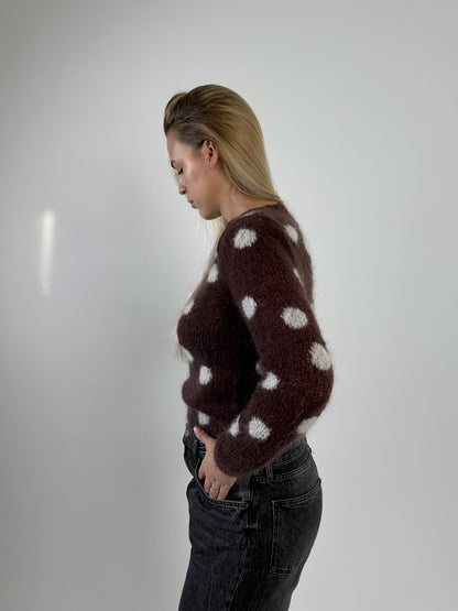 Polka dots brown sweater